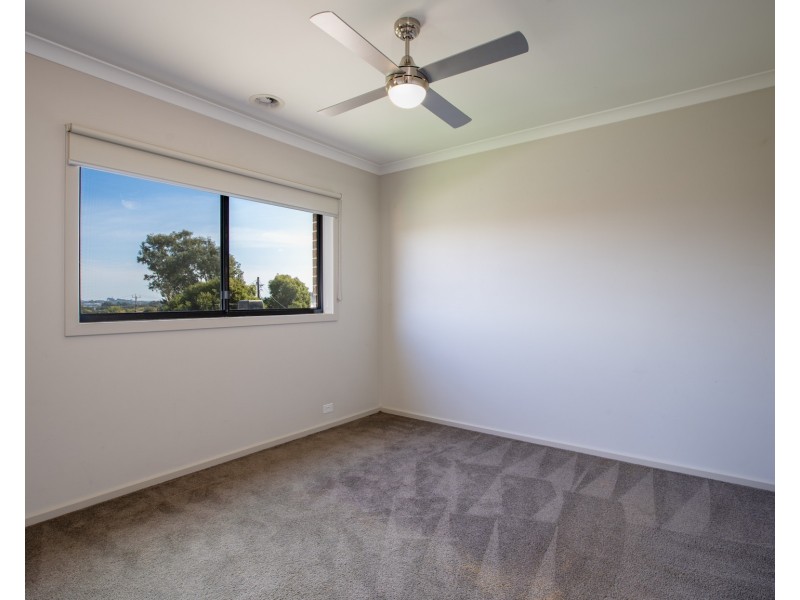 57 Silky Oak Avenue, Wodonga VIC 3690