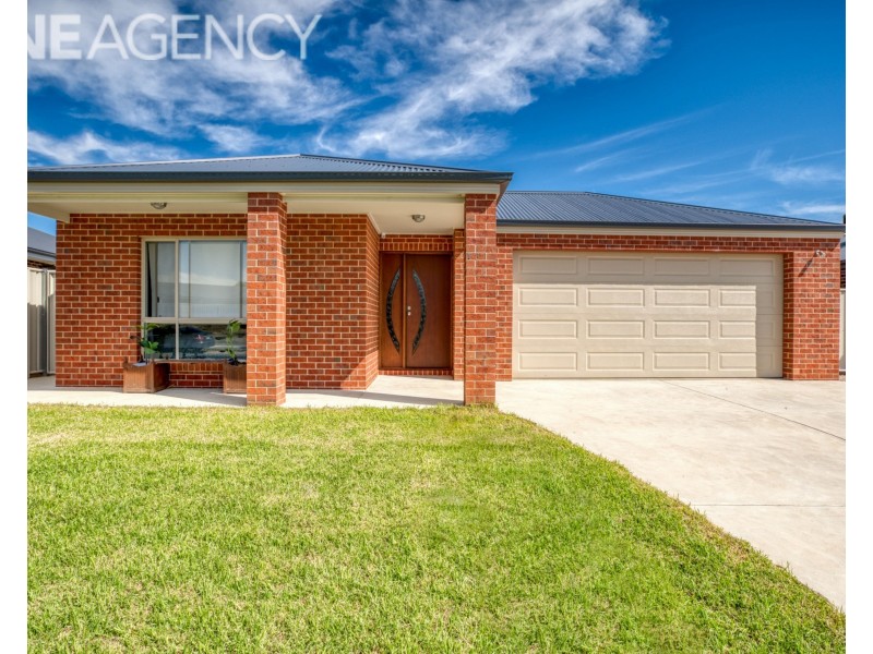 9 Roper Street, West Wodonga VIC 3690
