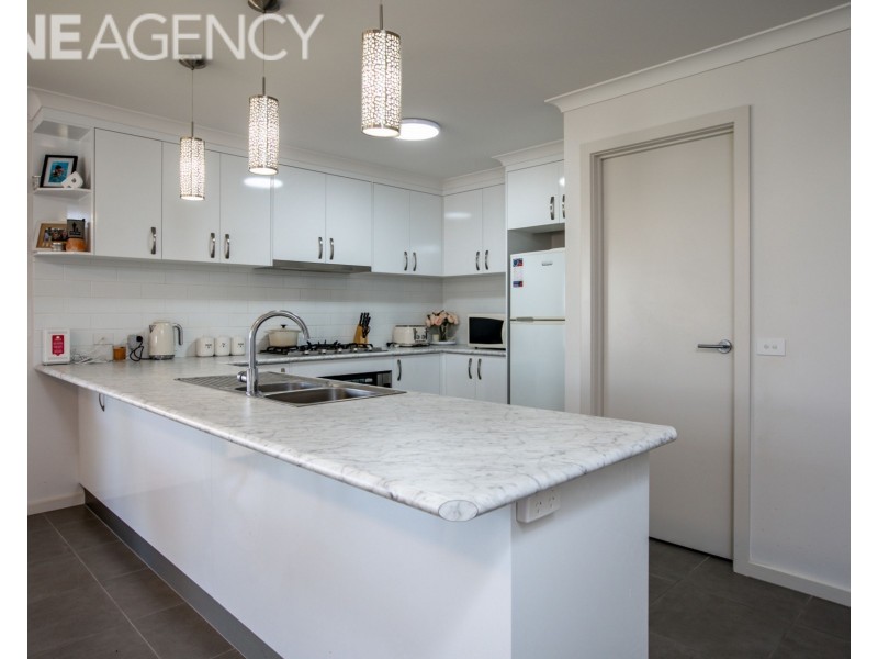 9 Roper Street, West Wodonga VIC 3690