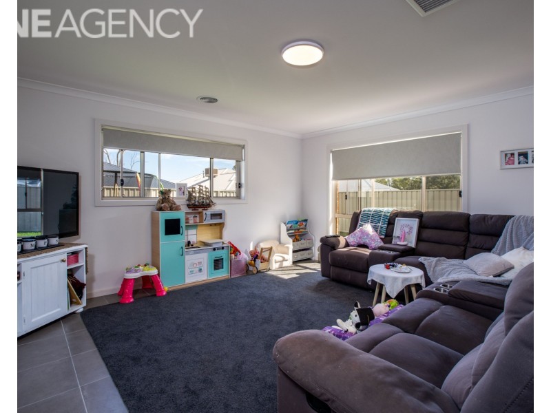 9 Roper Street, West Wodonga VIC 3690