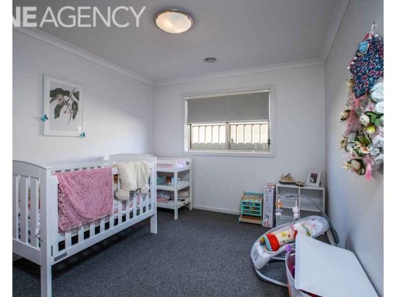 9 Roper Street, West Wodonga VIC 3690