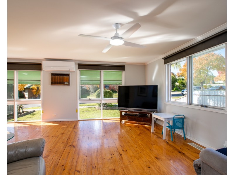 21 Holmes Court, Wodonga VIC 3690