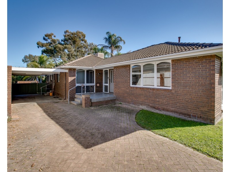 21 Holmes Court, Wodonga VIC 3690