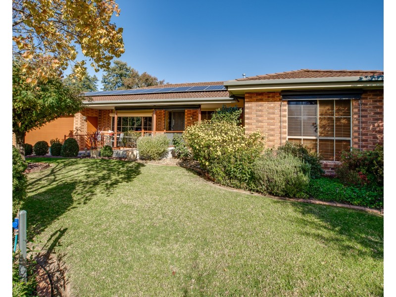 9 Player Court, Wodonga VIC 3690