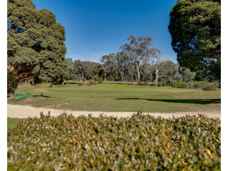 9 Player Court, Wodonga VIC 3690