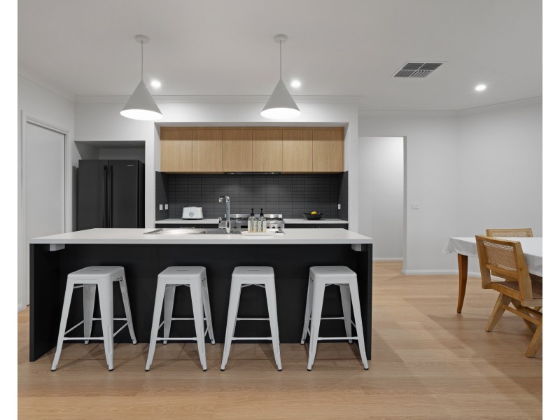 9 Mountain Circuit, Tangambalanga VIC 3691