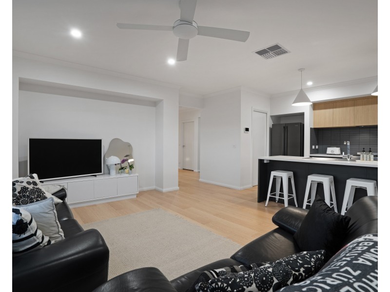 9 Mountain Circuit, Tangambalanga VIC 3691