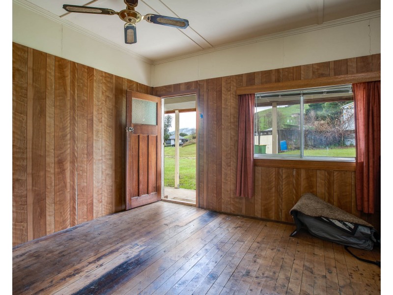 4 Dunstan Court, Eskdale VIC 3701