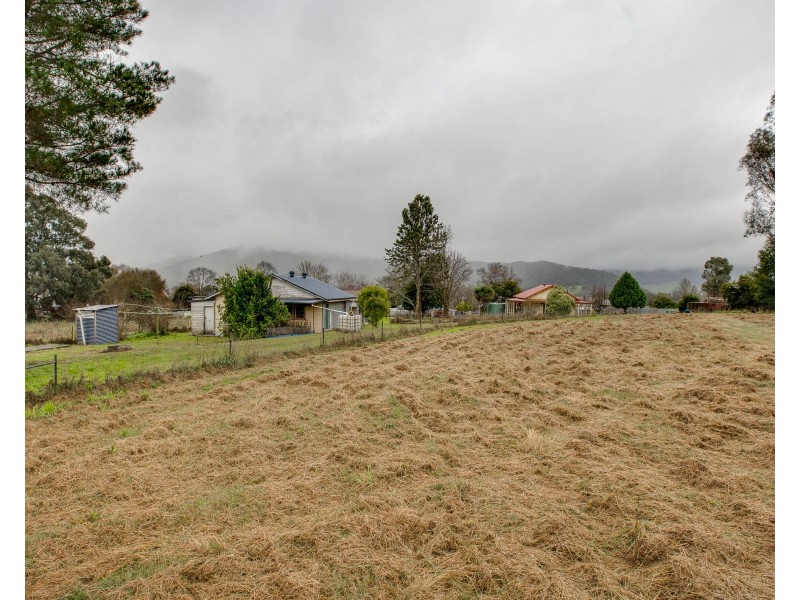 4 Dunstan Court, Eskdale VIC 3701