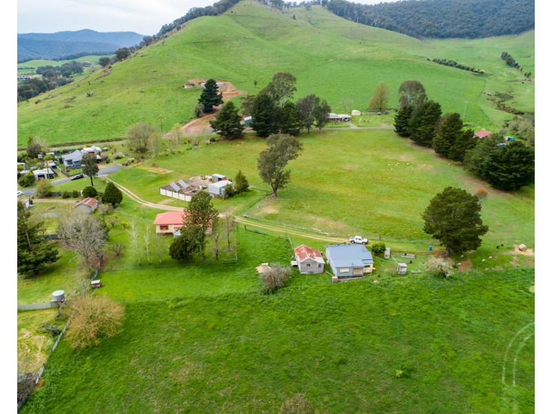 4 Dunstan Court, Eskdale VIC 3701