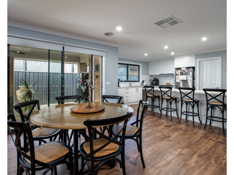 24 Swansea Court, Thurgoona NSW 2640