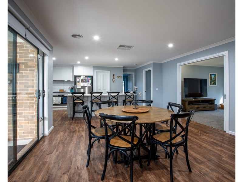 24 Swansea Court, Thurgoona NSW 2640