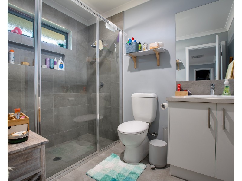 24 Swansea Court, Thurgoona NSW 2640