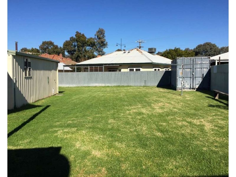 24 Warsaw Crescent, Wodonga VIC 3690