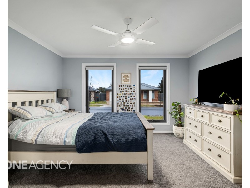 24 Swansea Court, Thurgoona NSW 2640