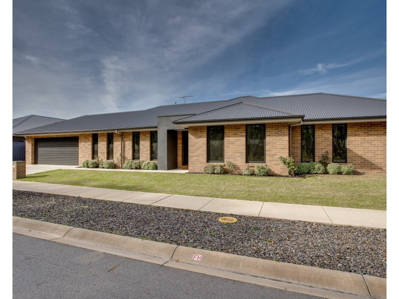 24 Swansea Court, Thurgoona NSW 2640