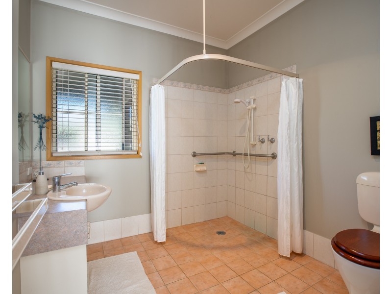 3746 OMEO HIGHWAY, Eskdale VIC 3701