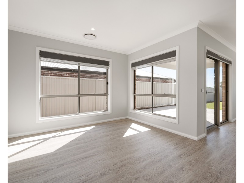 14 Isdell Place, West Wodonga VIC 3690