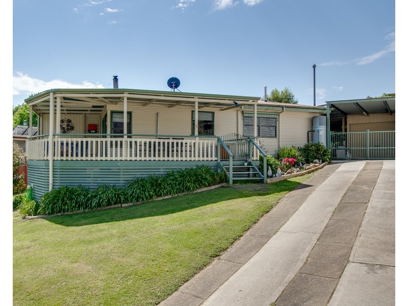 17 Jitema Street, Dartmouth VIC 3701