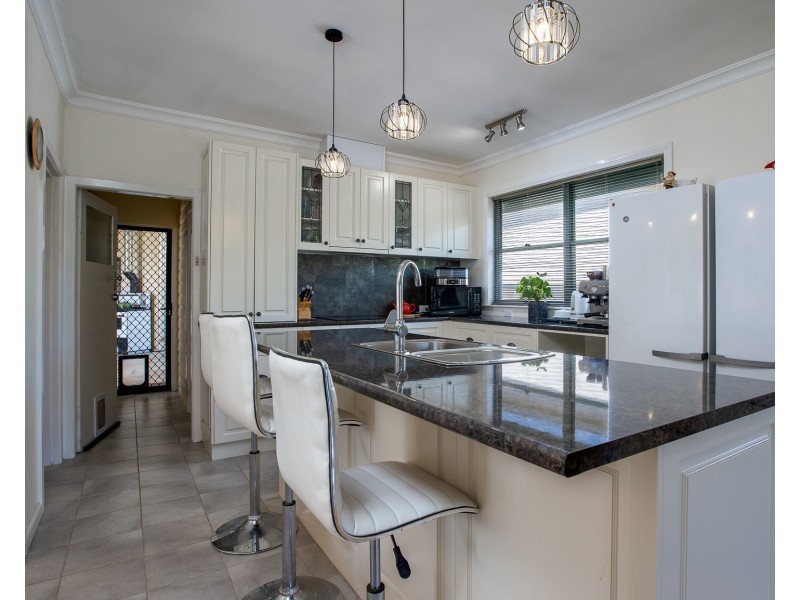 17 Jitema Street, Dartmouth VIC 3701