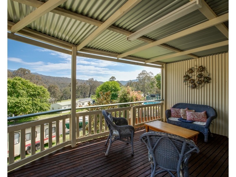 17 Jitema Street, Dartmouth VIC 3701