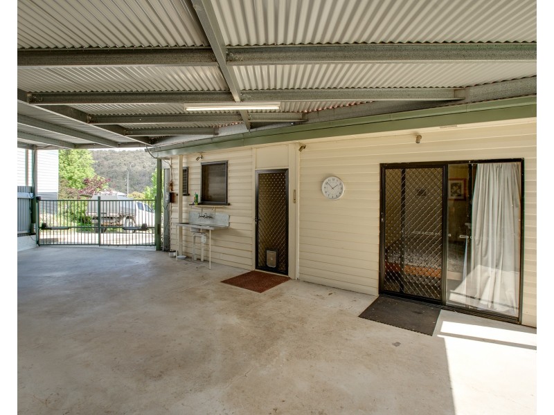 17 Jitema Street, Dartmouth VIC 3701