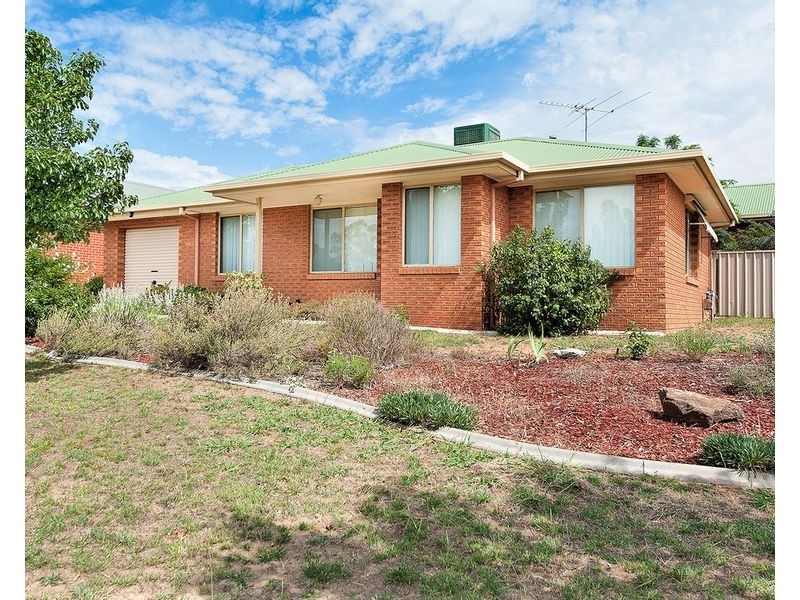 1/10 Heppner Court, Thurgoona NSW 2640