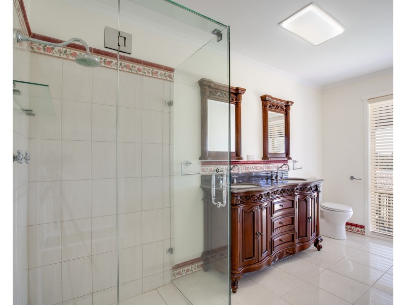 5 BINDER CRESCENT, Wodonga VIC 3690