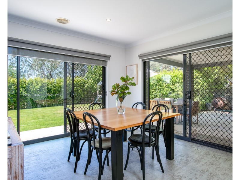23 RIVERSIDE BOULEVARD, Killara VIC 3691