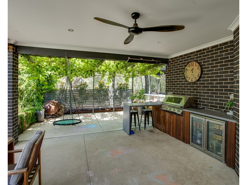 23 RIVERSIDE BOULEVARD, Killara VIC 3691