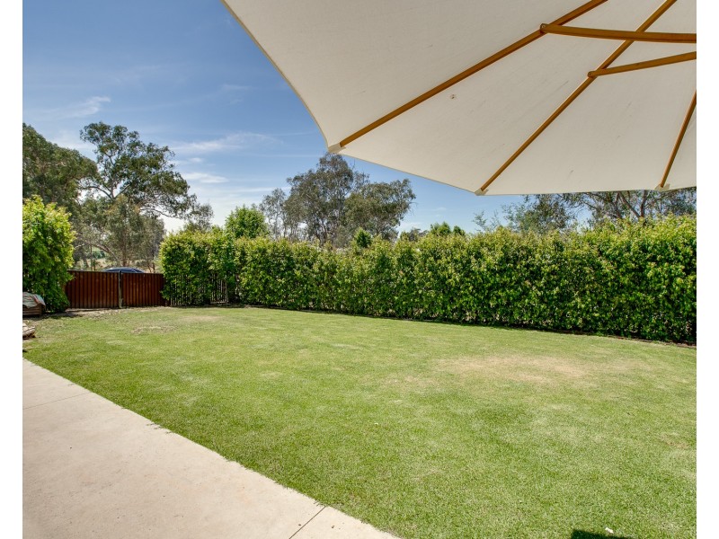 23 RIVERSIDE BOULEVARD, Killara VIC 3691