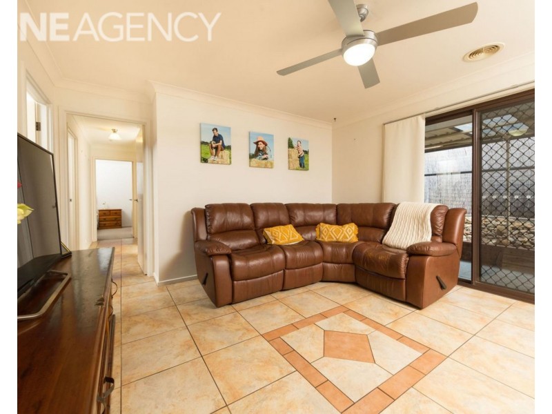 11 BRUCE STREET, West Wodonga VIC 3690