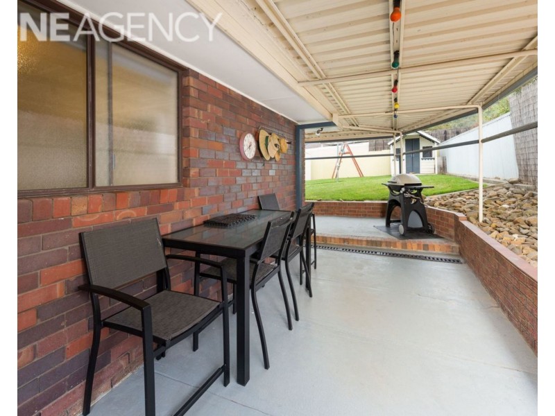 11 BRUCE STREET, West Wodonga VIC 3690