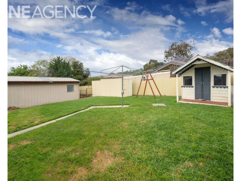 11 BRUCE STREET, West Wodonga VIC 3690