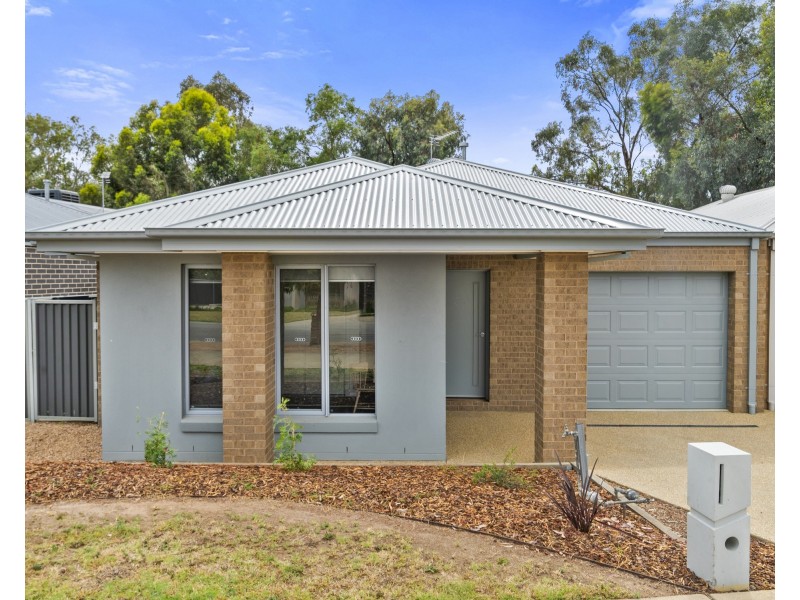24A ROBINSON WAY, Yarrawonga VIC 3730