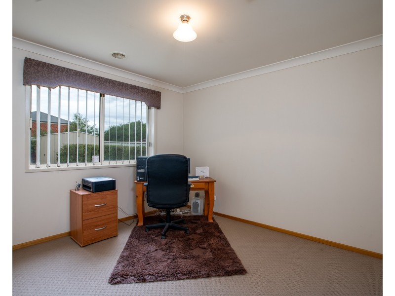 33 Innisbrook Avenue, Wodonga VIC 3690