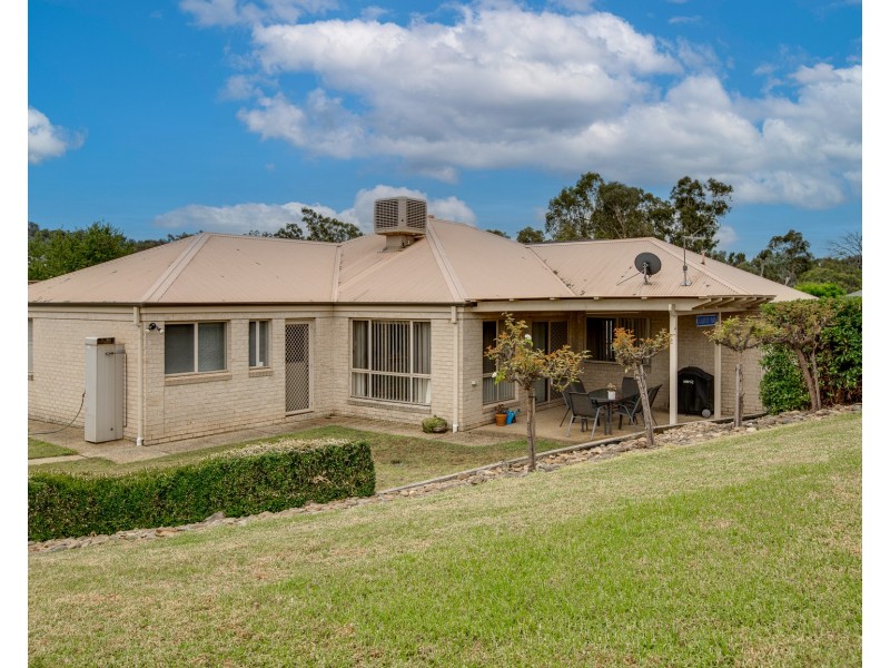 33 Innisbrook Avenue, Wodonga VIC 3690