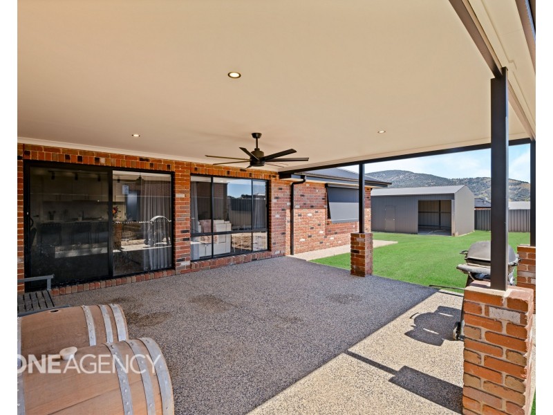 24 Gibson Boulevard, Tangambalanga VIC 3691