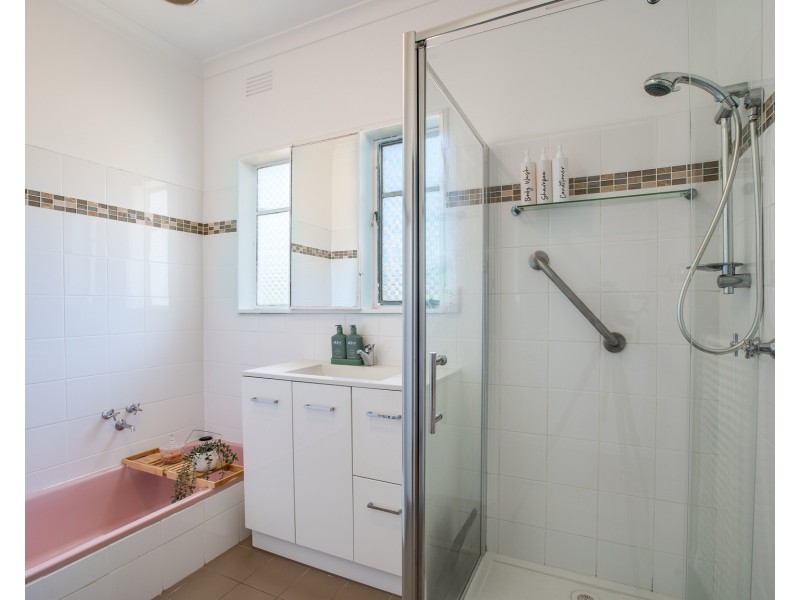 73 WILLIAM STREET, Wodonga VIC 3690