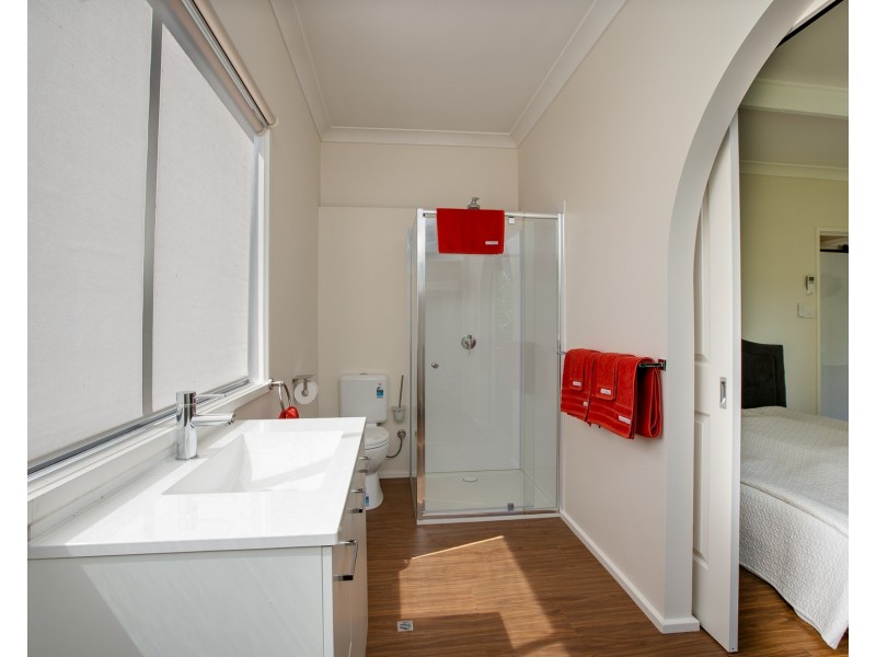 3806 OMEO HIGHWAY, Eskdale VIC 3701