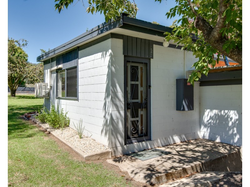 3806 OMEO HIGHWAY, Eskdale VIC 3701