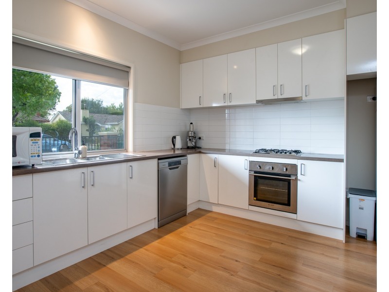 27 BEECH STREET, Wodonga VIC 3690