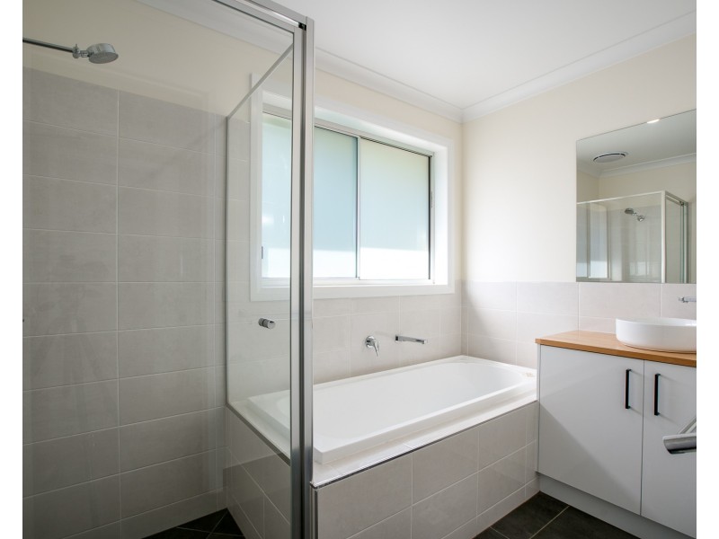 8 Maitland Crescent, Wodonga VIC 3690