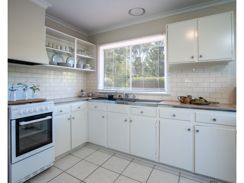13 COLEMAN COURT, Dartmouth VIC 3701