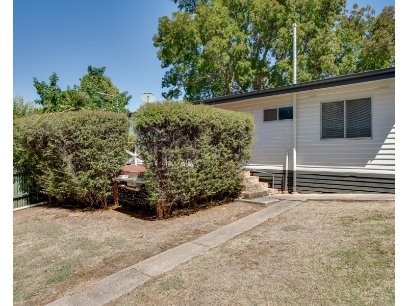 13 COLEMAN COURT, Dartmouth VIC 3701