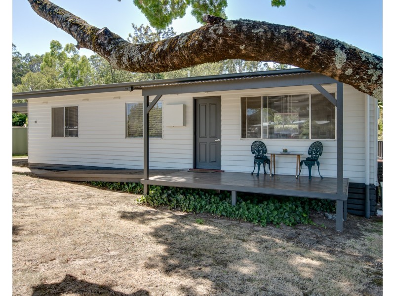 13 COLEMAN COURT, Dartmouth VIC 3701