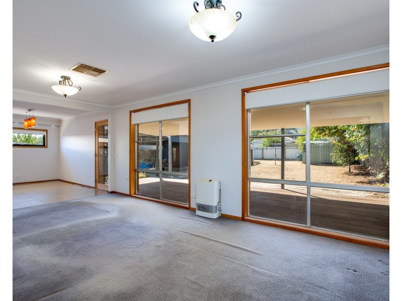 24 HAGUE ROAD, Wodonga VIC 3690