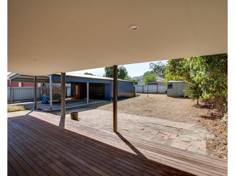 24 HAGUE ROAD, Wodonga VIC 3690