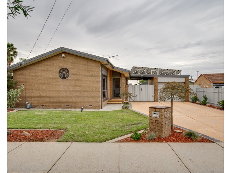 13 Jasper Close, Wodonga VIC 3690
