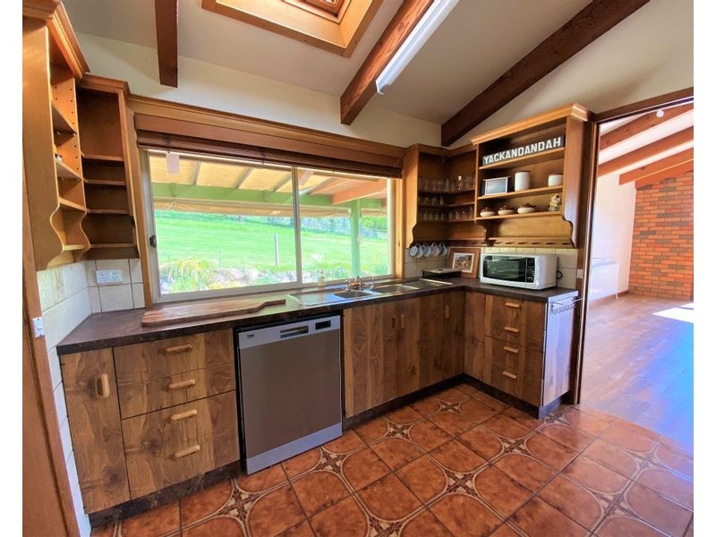 2179 Beechworth-Wodonga Road, Leneva VIC 3691
